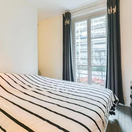 6 By Interhome Parigi